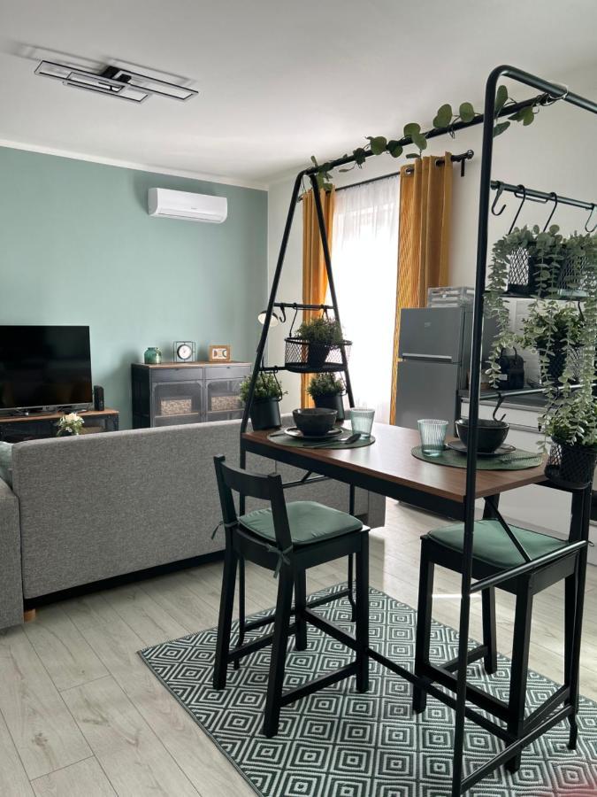 Sophie'S Urban Nest Apartamento Miskolc Exterior foto